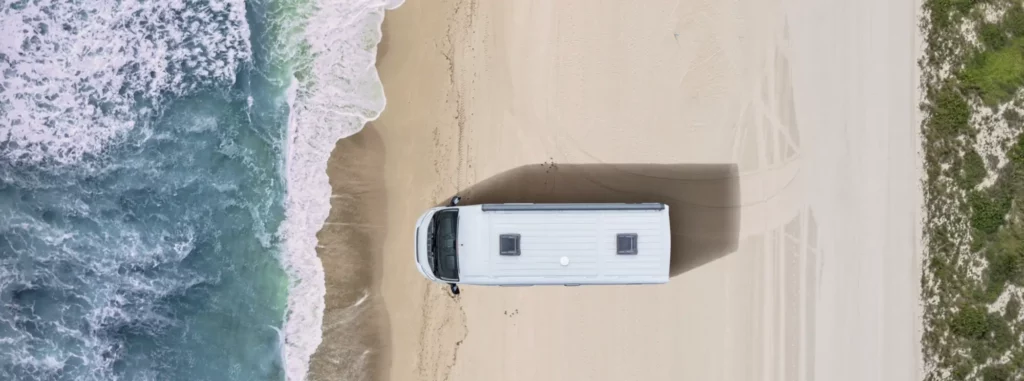 Weinsberg CaraBus 630 ME am Strand